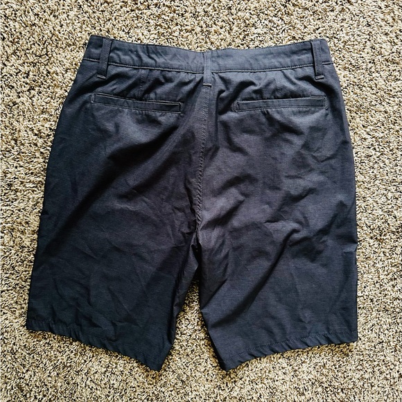 Under Armour Navy Flat Front Shorts Versatile Casual Wear - Picture 2 of 3